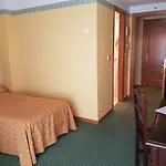 Hotel-residencia Alvargonzalez וינואסה