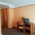 Hotel-residencia Alvargonzalez אכסניה *