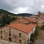 Hotel-residencia Alvargonzalez אכסניה *