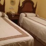 Hotel-residencia Alvargonzalez *