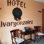 Hotel-residencia Alvargonzalez אכסניה וינואסה