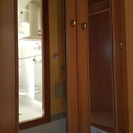 Hotel-residencia Alvargonzalez فينويسا