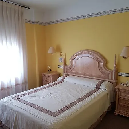 Hotel-residencia Alvargonzalez Хостел