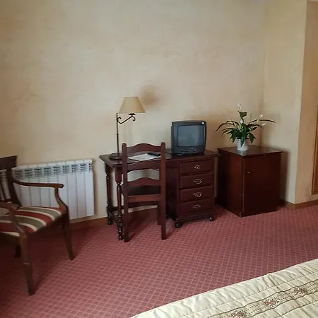 Hotel-residencia Alvargonzalez Хостел *