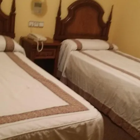 Hotel-Residencia Alvargonzalez *