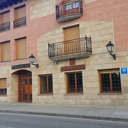 Hotel-residencia Alvargonzalez אכסניה