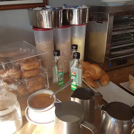 Хостел Hotel-residencia Alvargonzalez