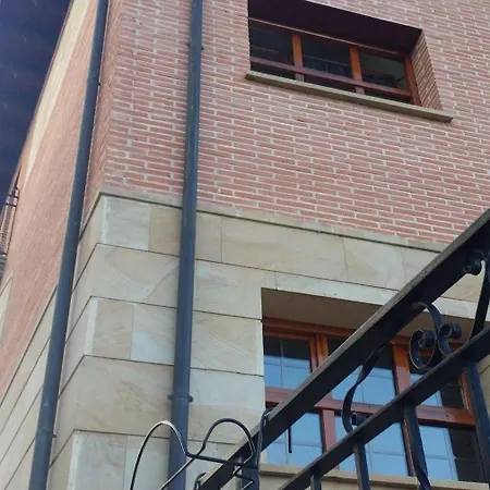 Hotel-residencia Alvargonzalez *