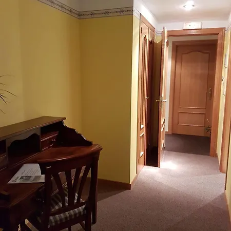 Hotel-residencia Alvargonzalez *