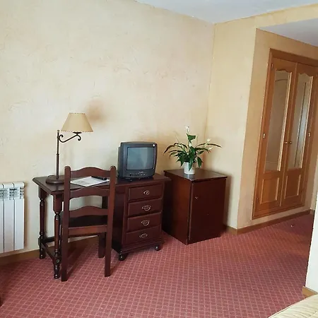 旅馆 Hotel-residencia Alvargonzalez 比努埃萨
