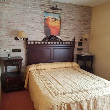 Hotel-residencia Alvargonzalez * 比努埃萨