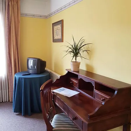 Hotel-Residencia Alvargonzalez Vinuesa