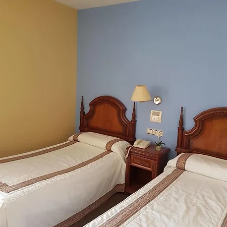 אכסניה Hotel-residencia Alvargonzalez וינואסה