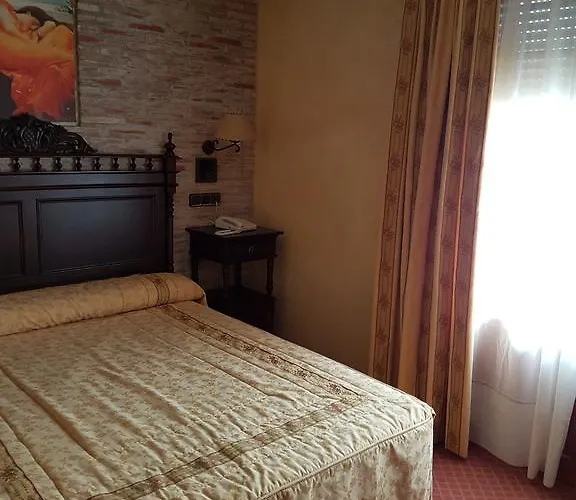 Hotel-residencia Alvargonzalez Hostel