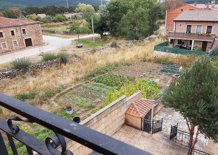 Hotel-residencia Alvargonzalez Hostel Vinuesa