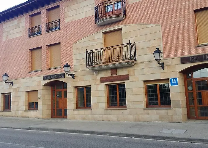 Hotel-residencia Alvargonzalez Hostel
