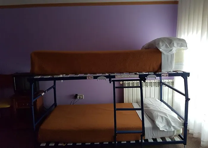 Hostel Hotel-residencia Alvargonzalez *