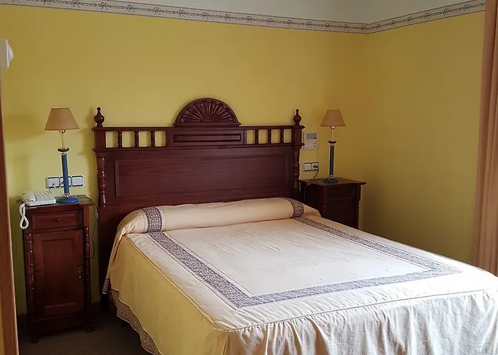 Hotel-residencia Alvargonzalez Hostel *