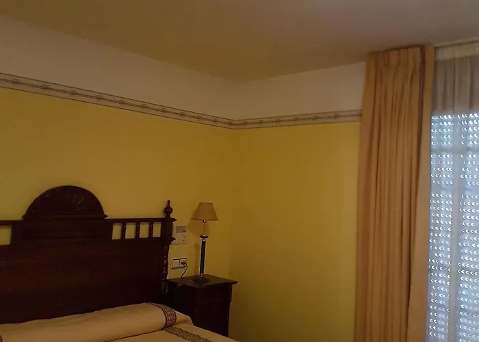 Hotel-residencia Alvargonzalez Hostel