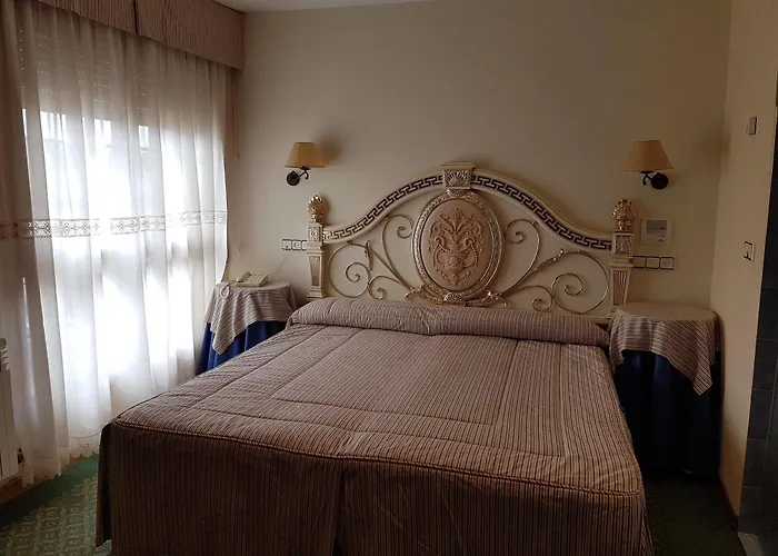 Hotel-residencia Alvargonzalez Hostel Vinuesa