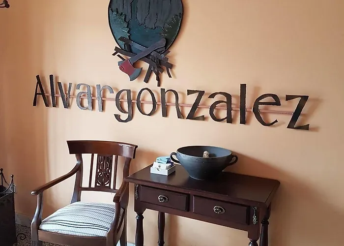 Hostel Hotel-residencia Alvargonzalez Vinuesa
